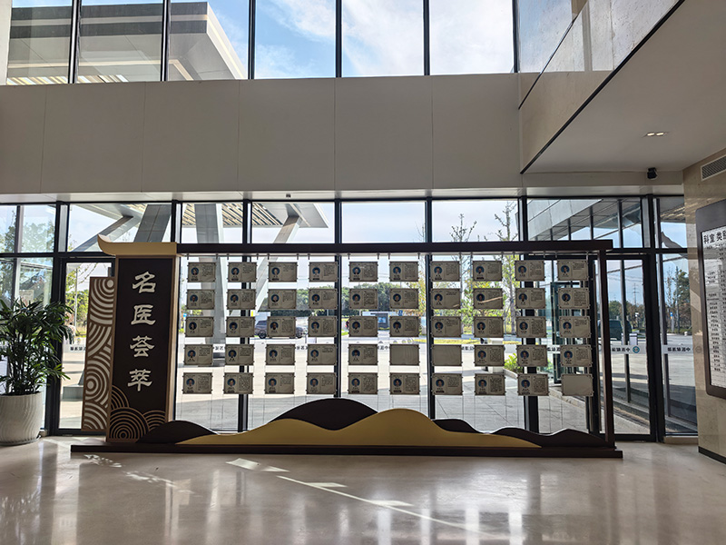 醫(yī)院醫(yī)生介紹標(biāo)識(shí)牌|醫(yī)院標(biāo)識(shí)定制廠家|標(biāo)識(shí)牌制作廠家